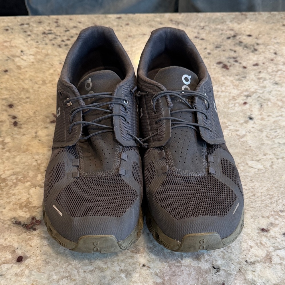On Running Men's Dark Gray Athletic Shoes